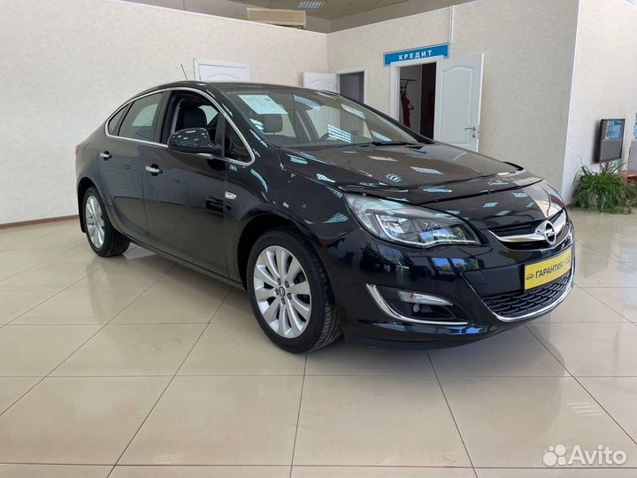 Opel Astra 1.6 МТ, 2013, 50 862 км
