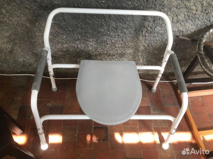 Кресло туалет для инвалидов бу как новый
