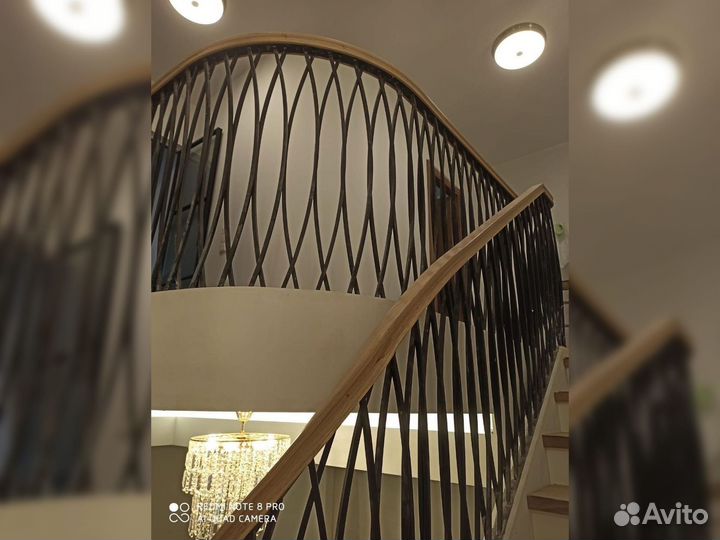 Ступени для лестниц и другие комплектующие О