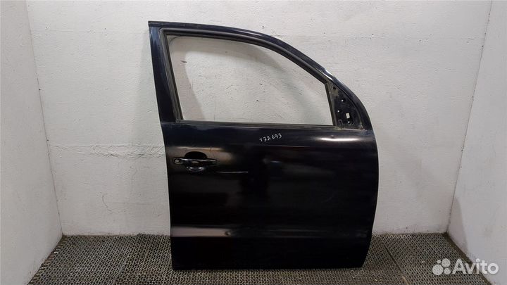 Молдинг стекла Volkswagen Amarok, 2012