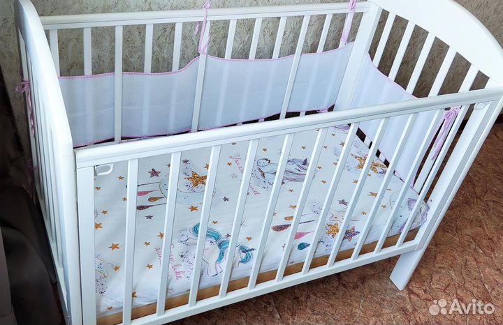 Детская кроватка