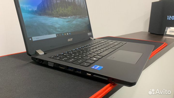 Acer TravelMate P214 c Intel Core i5