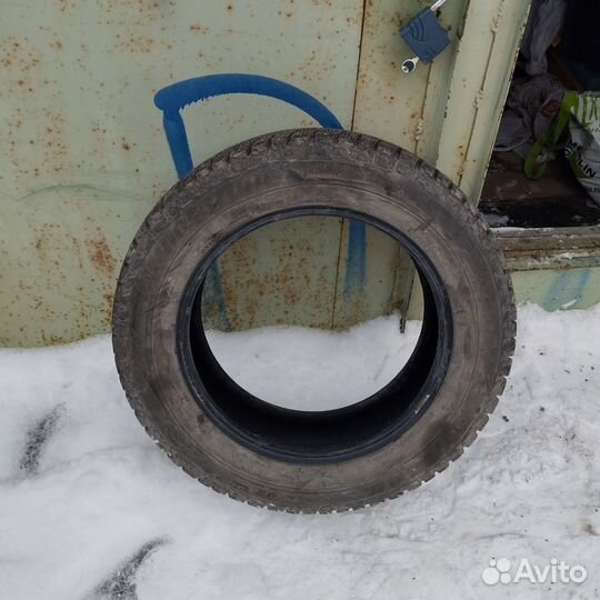 Bridgestone Blizzak Spike-02 SUV 225/60 R17