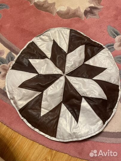 Чехол на пуфик кожаный