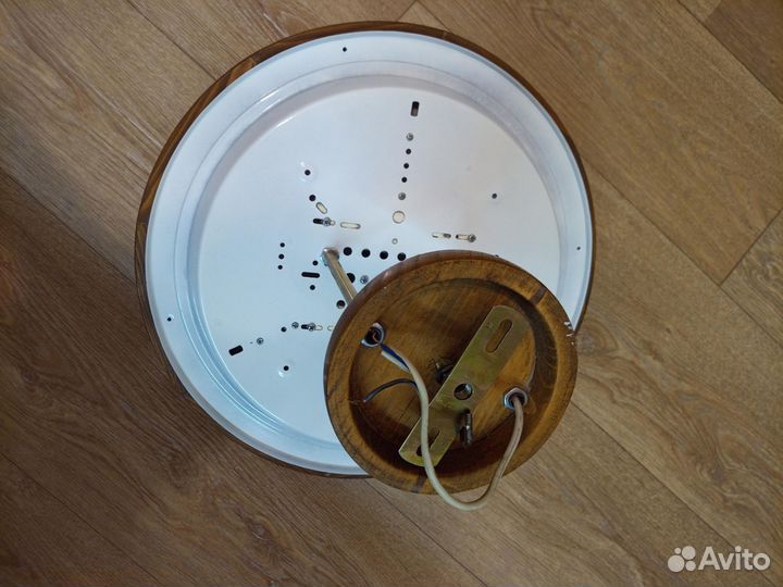 Люстра потолочный светильник с отделкой деревом