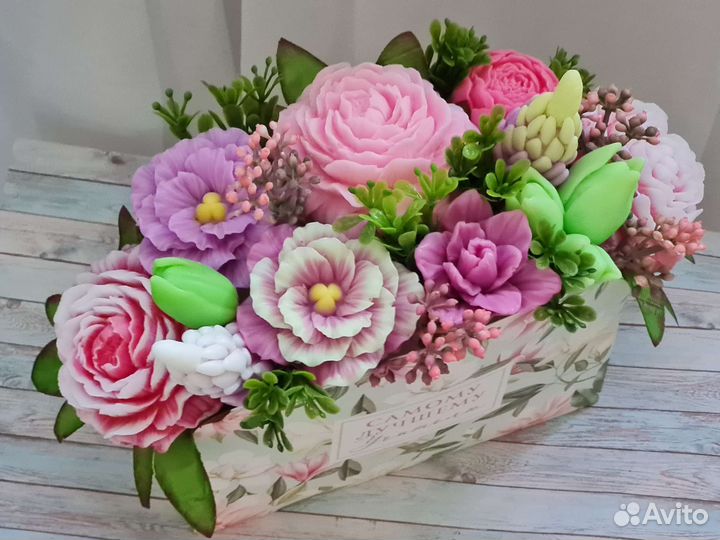 Букет пионов из мыла