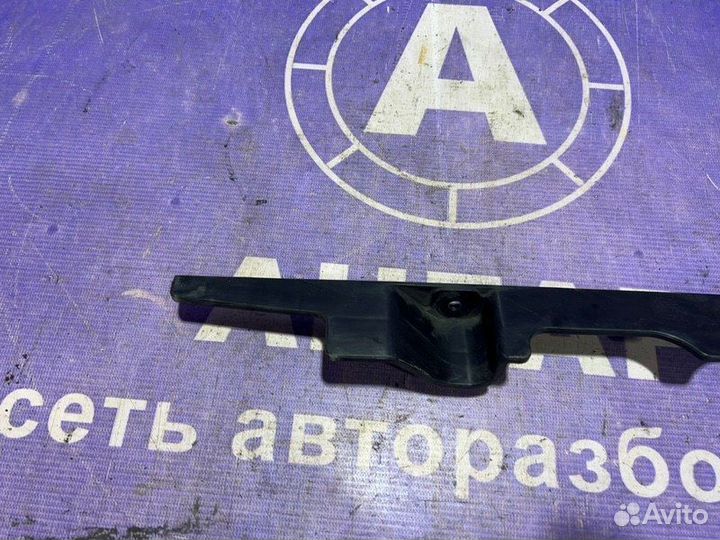 Пыльник радиатора правый Hyundai I30 G4FC 2010