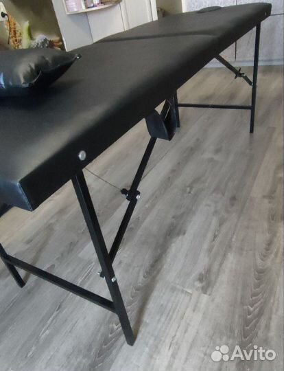 Массажная кушетка