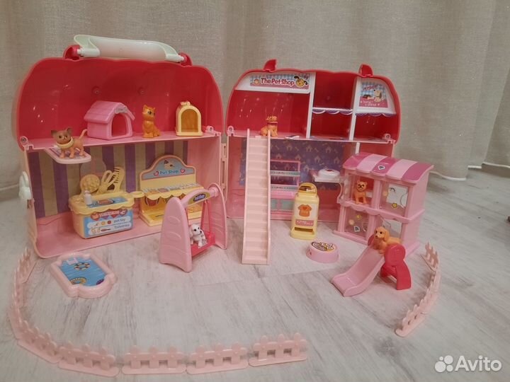 Игрушечный домик для животных