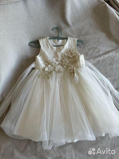 Платье для девочки нарядное 116
