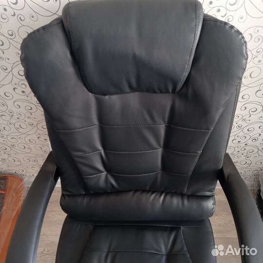 Компьютерное кресло руководителя с массажем