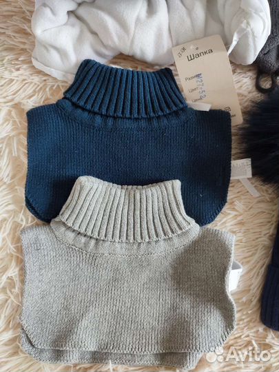 Новые шапки, манишки, шерстяные носки