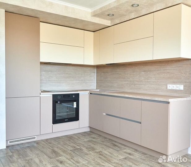 Кухонный гарнитур на заказ. Под ключ