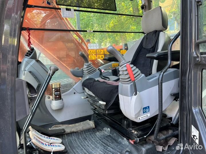 Гусеничный экскаватор Hitachi ZX130-5G, 2021