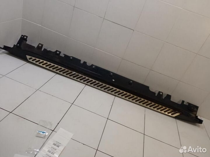 Накладка порога наружная правая BMW X5 F15