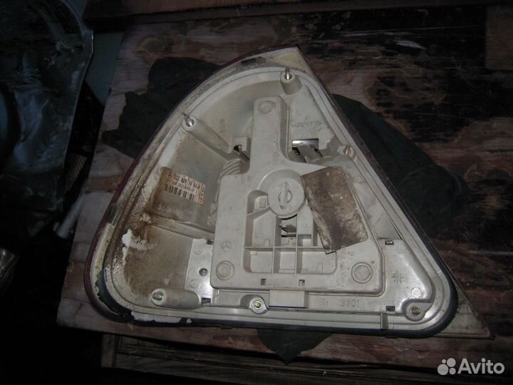 Фонарь задний правый Mercedes Benz W202 1993 г