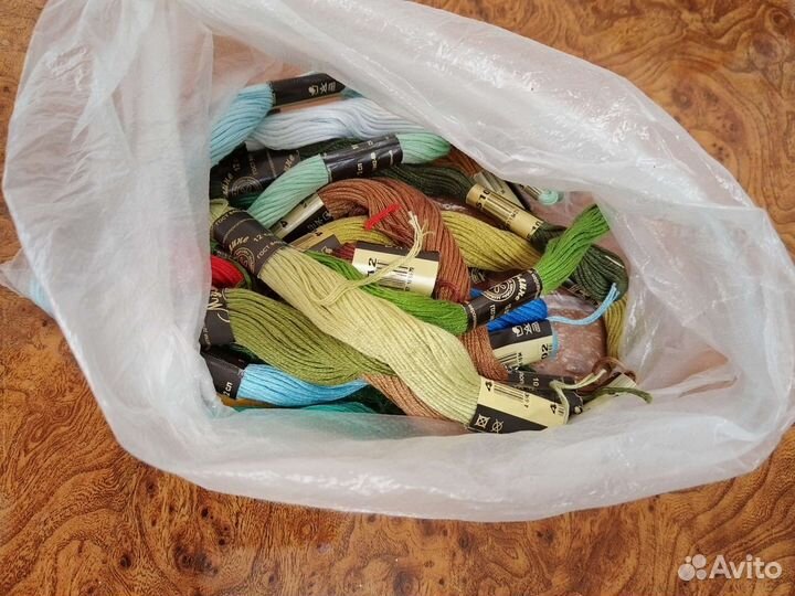 Нитки мулине пакетом
