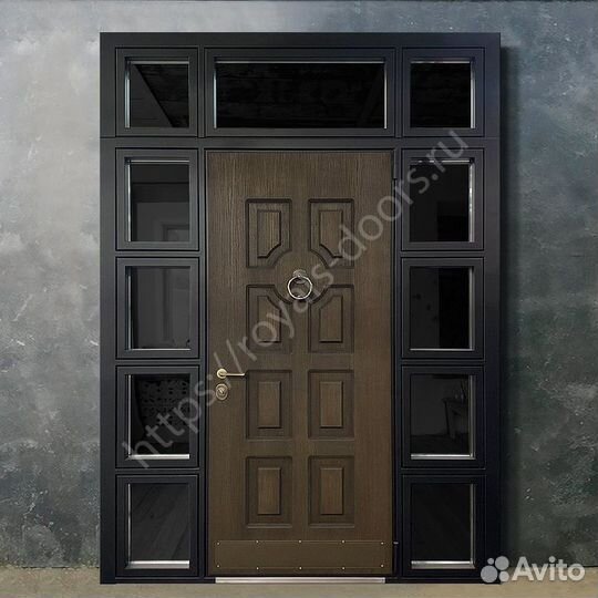 Парадная металлическая дверь
