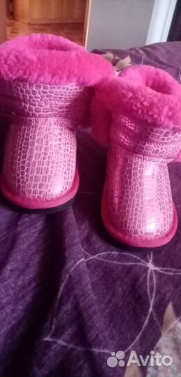 Ботинки для девочки 25р