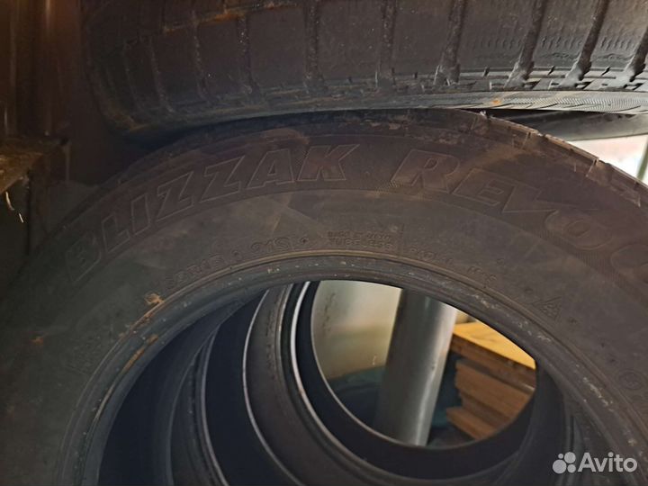 Bridgestone Blizzak Revo GZ 195/65 R15 91S