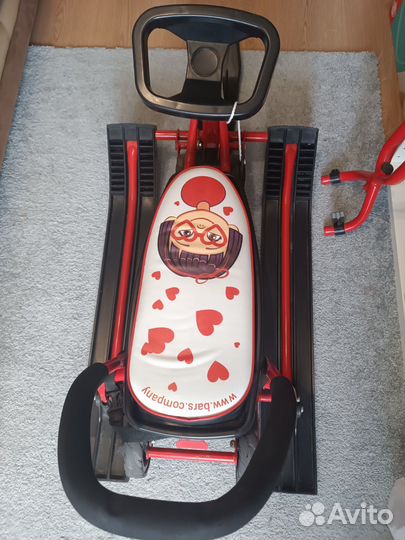 Детский снегокат с ручкой и колесами