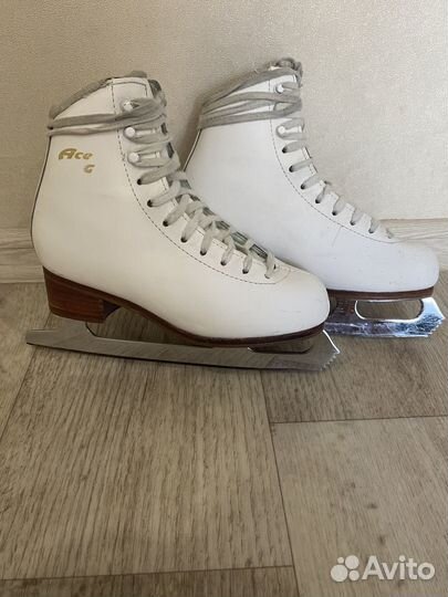 Коньки кожаные Graf ice 35