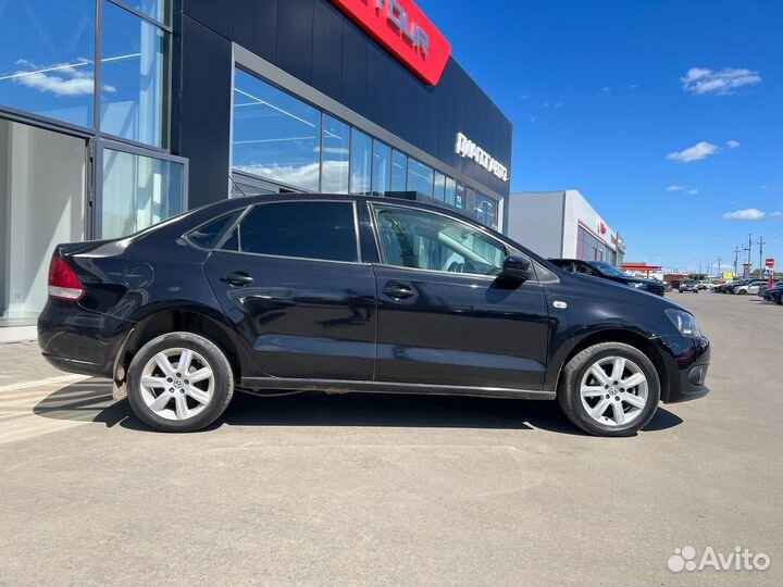 Volkswagen Polo 1.6 AT, 2014, 194 210 км