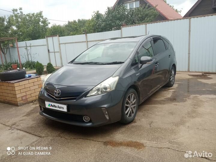 Toyota Prius Alpha 1.8 CVT, 2012, 215 000 км