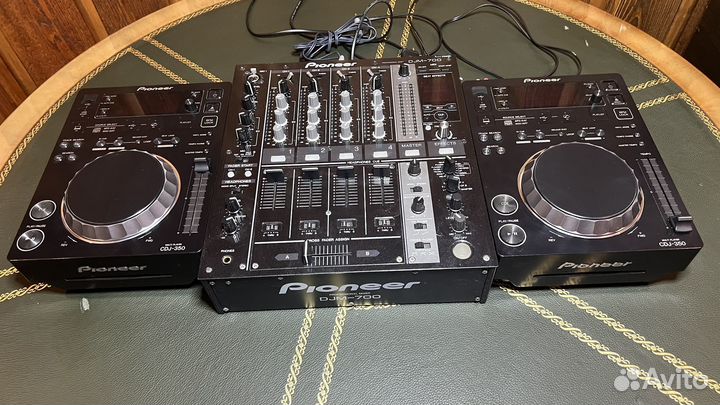 Мультиплеер Pioner cdj350 и микшер Pioner Djm 700