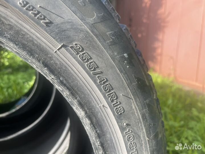 Bridgestone Blizzak Ice 255/45 R18 29L