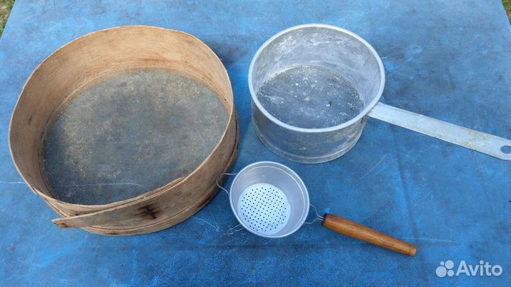 Мелочи для кухни, миски, сита для муки, крышки