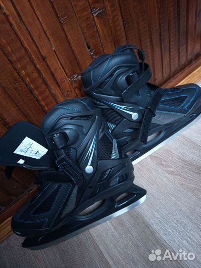 Коньки хоккейные