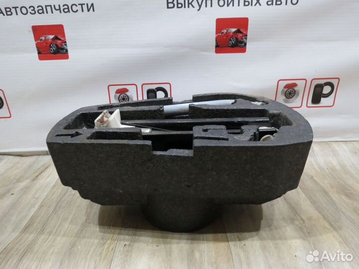 Ящик для инструментов Volkswagen Polo