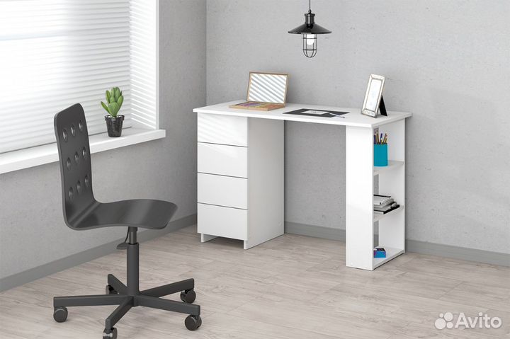 Письменный стол