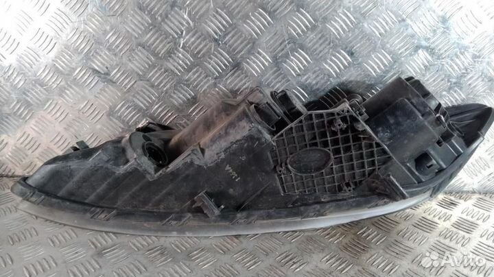 Б/У Б/У Фара правая Из Кореи. 921022T000
