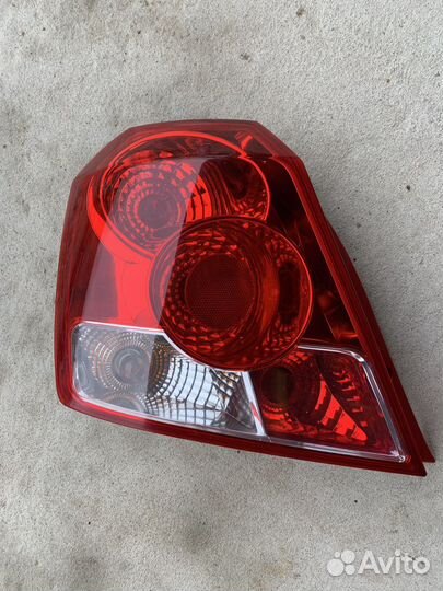 Фонарь задний правый chevrolet aveo t200