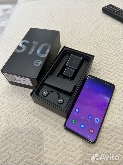 Samsung Galaxy S10e, 8/128 ГБ