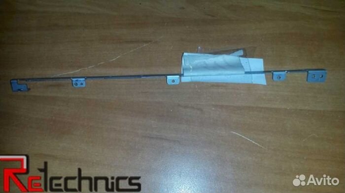 Левое крепление матрицы ноутбука Sony Vaio VGN-AR