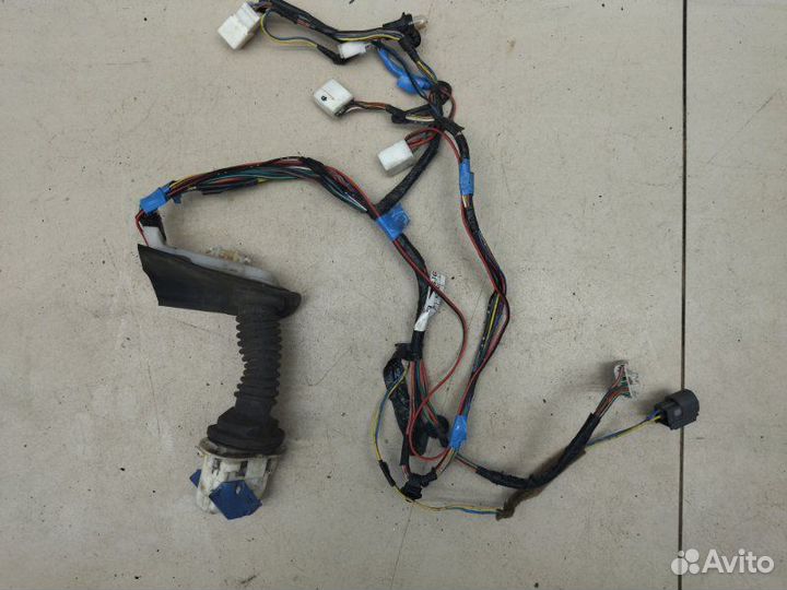 Проводка двери передняя правая Mazda 6 GG 1999см