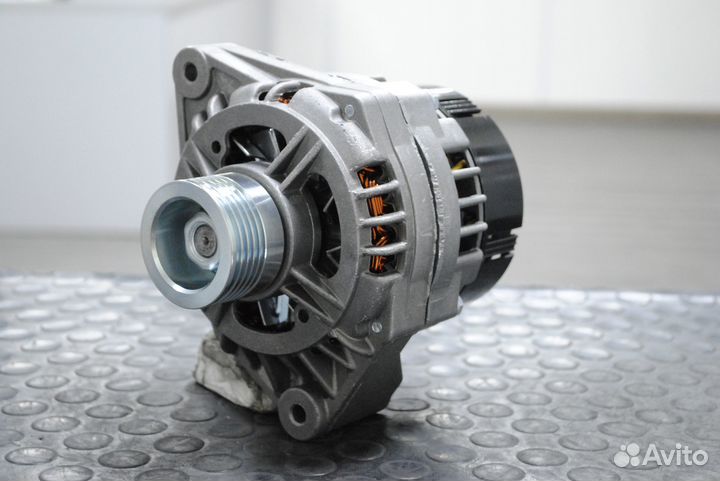 Генератор Шевроле Нива новый кзатэ 140А