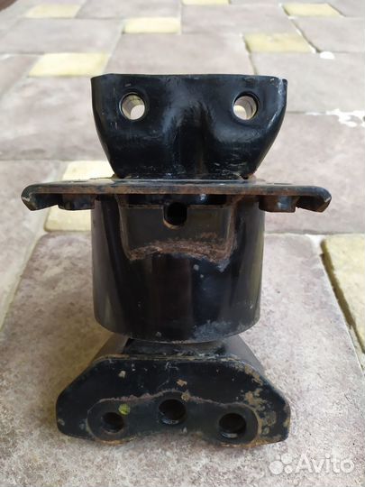 Опора двигателя Hyundai Getz 1.4 ат 2010г.в