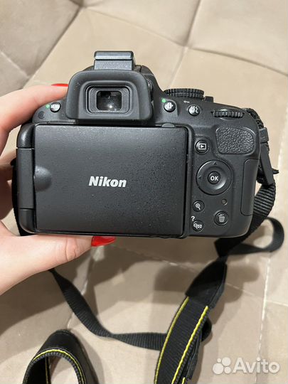 Зеркальный фотоаппарат