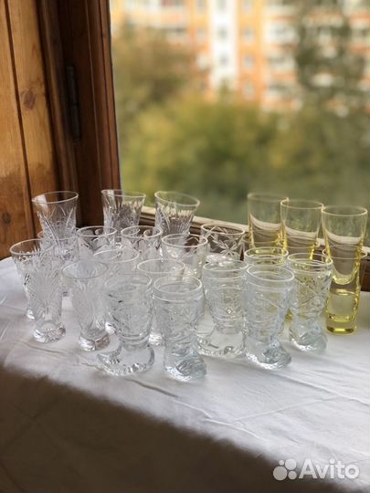 Хрустальные рюмки, графин