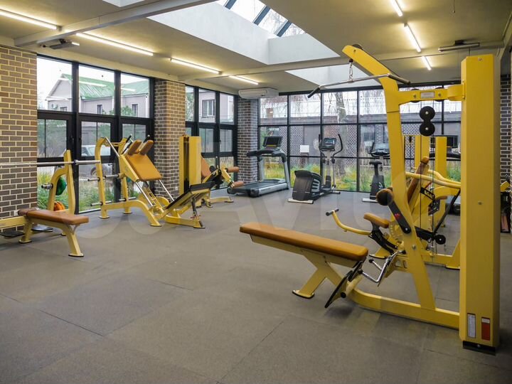 2-к. квартира, 84 м², 2/4 эт.