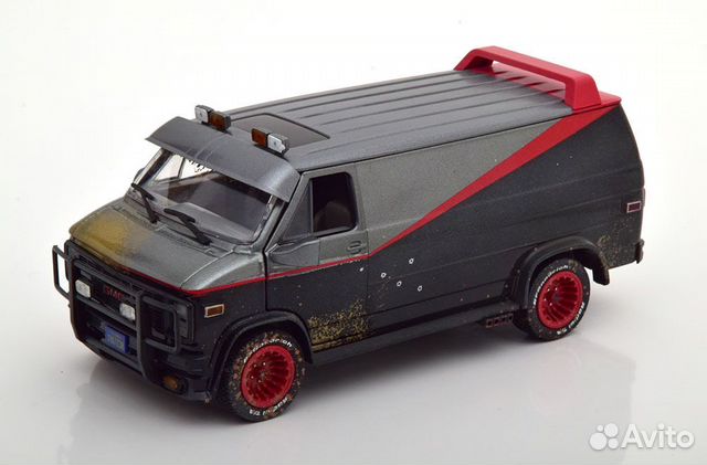 Коллекционные модельки автомобилей масштаб 1:24