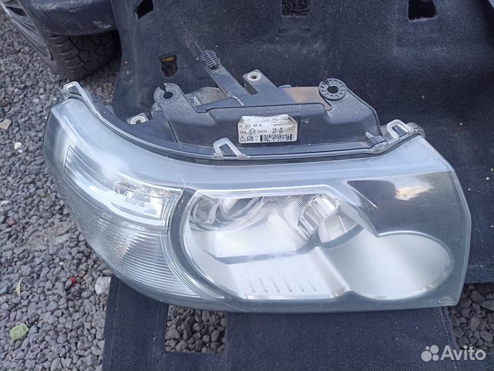 Фара ксенон правая Land Rover Freelander 2, 10-12г