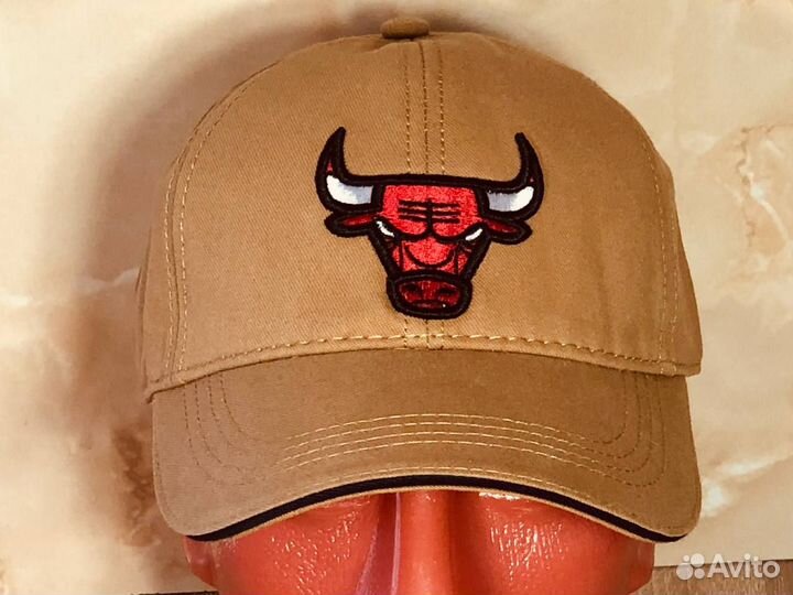 Кепка Бейсболка Chicago Bulls коричневая. Новая