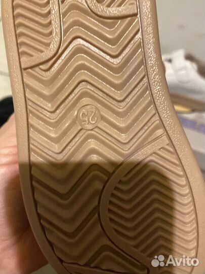 Кроссовки детские