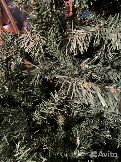 Елка искусственная 210 бу