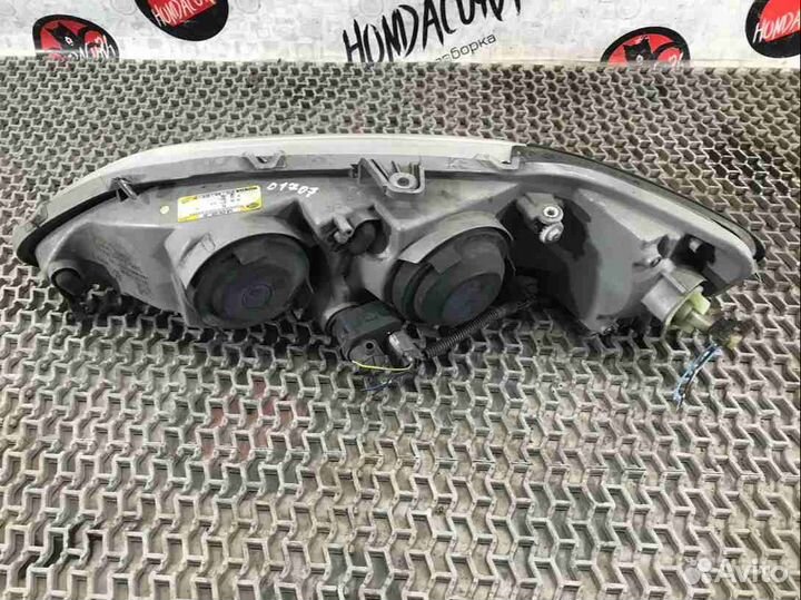 Фара правая Honda Accord